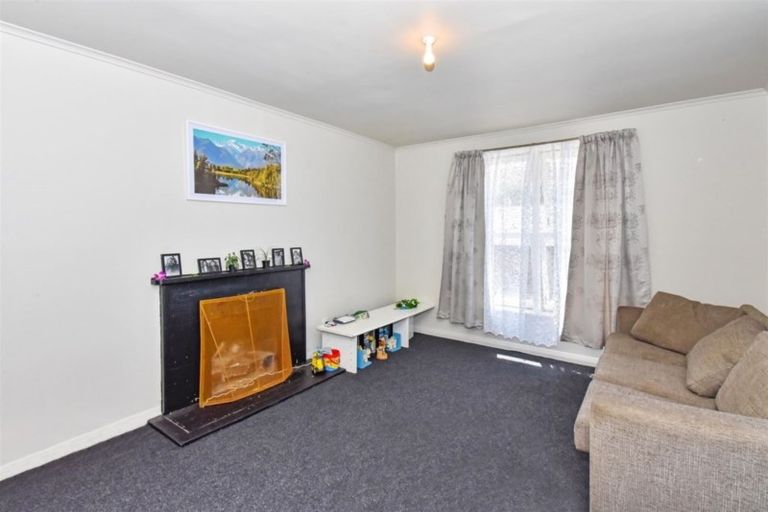 Photo of property in 44 Te Puea Avenue, Meremere, Mercer, 2474