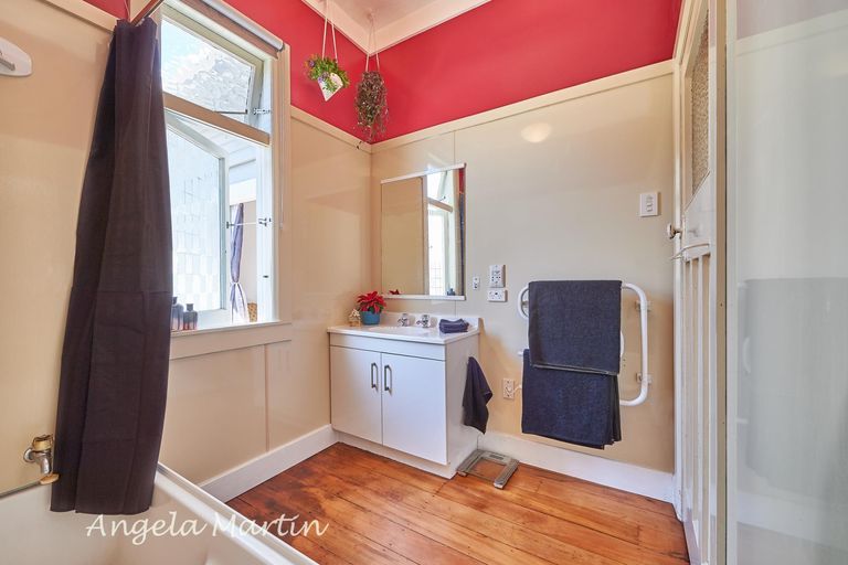 Photo of property in 83 Lyndhurst Street, Takaro, Palmerston North, 4412