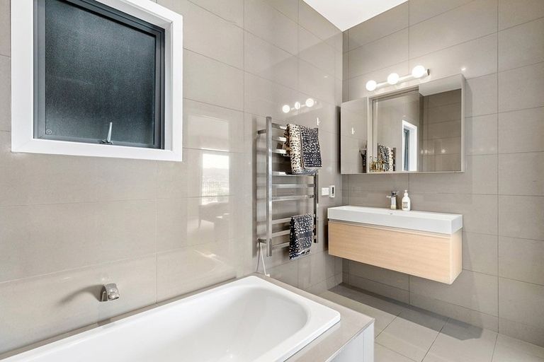 Photo of property in 85e Seatoun Heights Road, Seatoun, Wellington, 6022