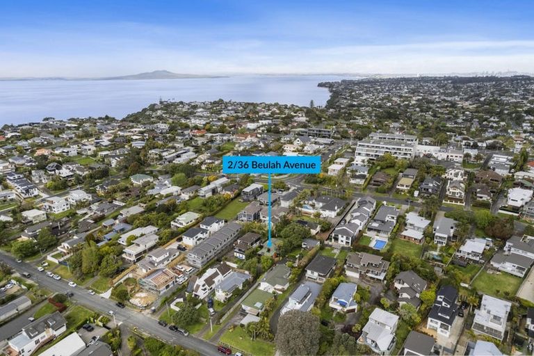 Photo of property in 2/36 Beulah Avenue, Rothesay Bay, Auckland, 0630