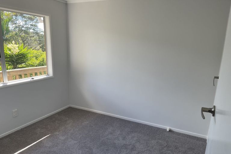 Photo of property in 44 Tamahere Drive, Glenfield, Auckland, 0629