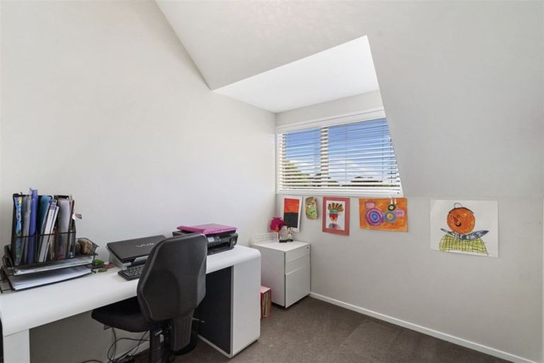 Photo of property in 230 Major Hornbrook Road, Mount Pleasant, Christchurch, 8081
