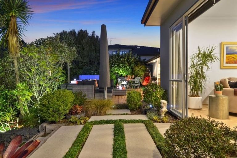 Photo of property in 250 Schnapper Rock Road, Schnapper Rock, Auckland, 0632