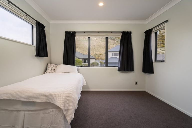 Photo of property in 49 Erlestoke Crescent, Churton Park, Wellington, 6037
