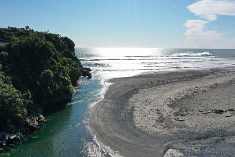 Photo of property in 4161 Coast Road, Punakaiki, 7873
