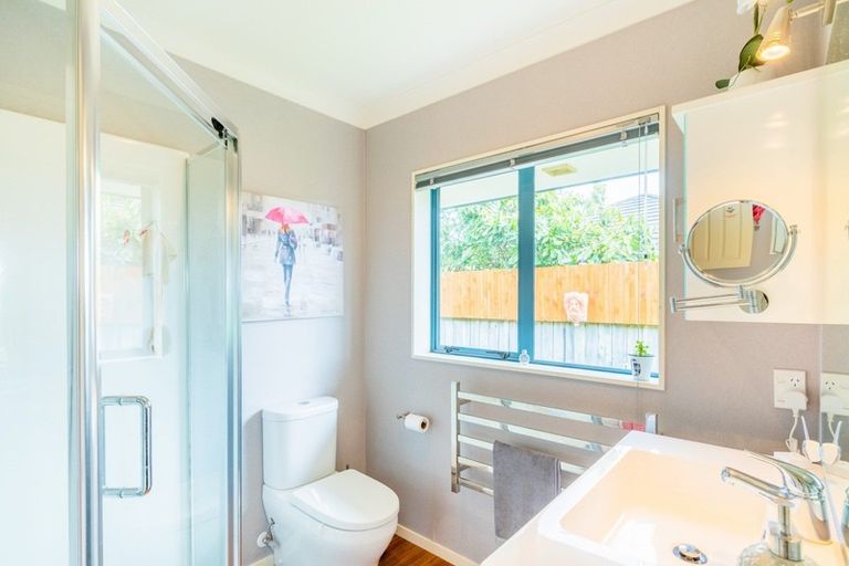 Photo of property in 54 Realm Drive, Paraparaumu, 5032