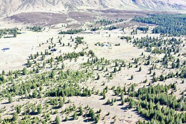 Photo of property in 10 Flanagan Lane, Ben Ohau, Twizel, 7999