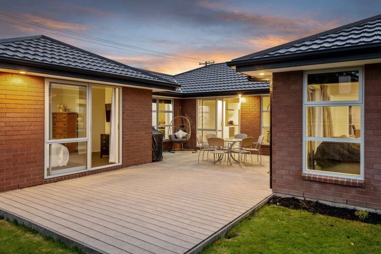 Photo of property in 16d Crown Close, Prebbleton, 7604