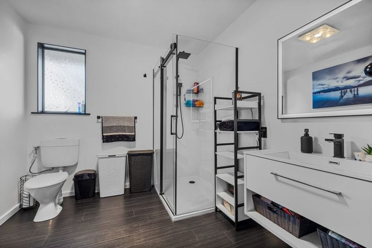 Photo of property in 12 Waratah Street, Avondale, Christchurch, 8061