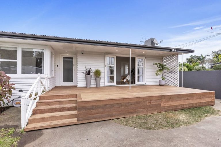 Photo of property in 1/104 Beach Road, Pahurehure, Papakura, 2113
