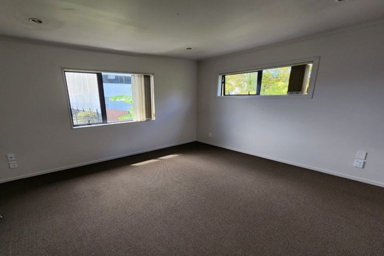 Photo of property in 45j Brandon Road, Glen Eden, Auckland, 0602