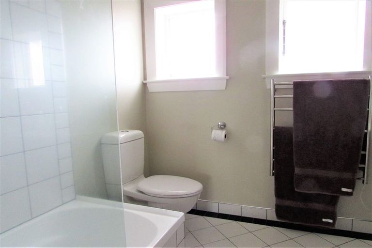 Photo of property in 48 Bauchop Road, Waterloo, Lower Hutt, 5011