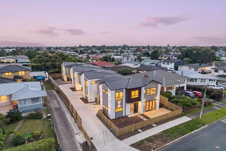 Photo of property in 4b Tawa Crescent, Manurewa, Auckland, 2102