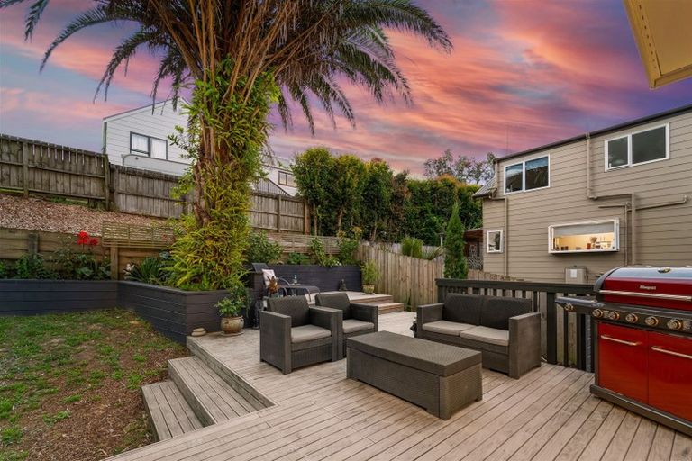 Photo of property in 40a Acacia Road, Torbay, Auckland, 0632