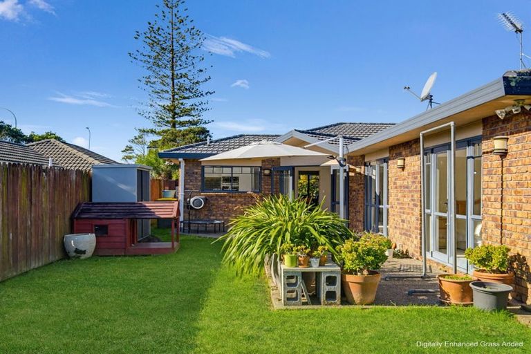 Photo of property in 3 Norm Pellow Drive, Manurewa, Auckland, 2105