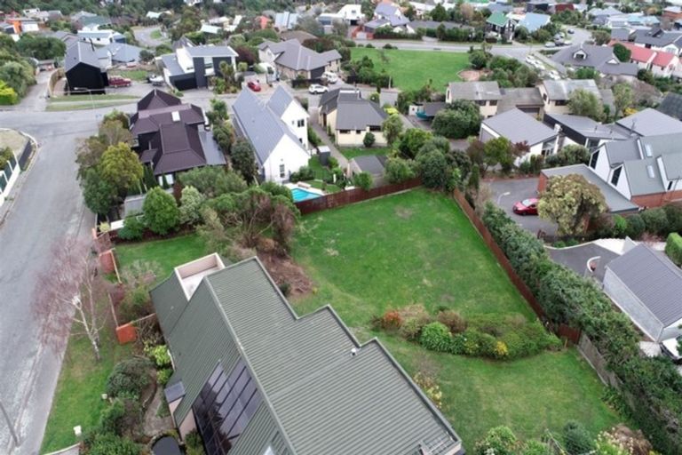 Photo of property in 3 Drayton Drive, Mount Pleasant, Christchurch, 8081