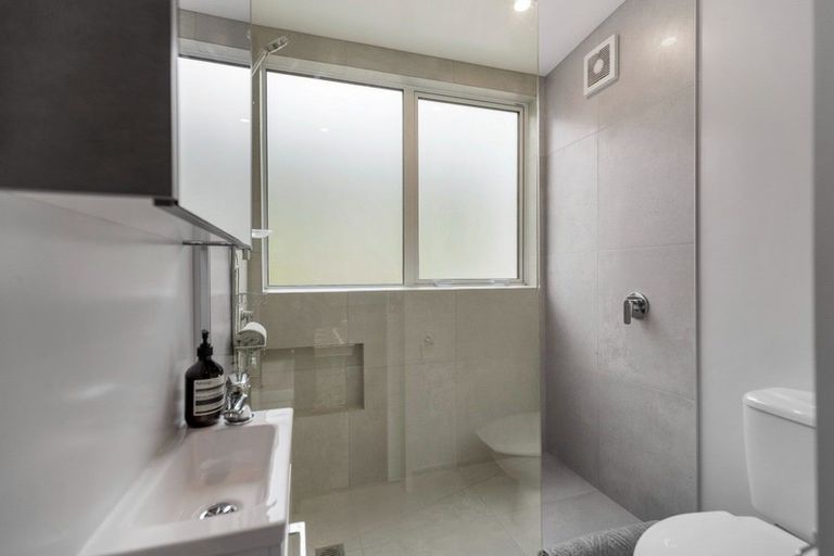 Photo of property in 8 Arawata Terrace, Fernhill, Queenstown, 9300