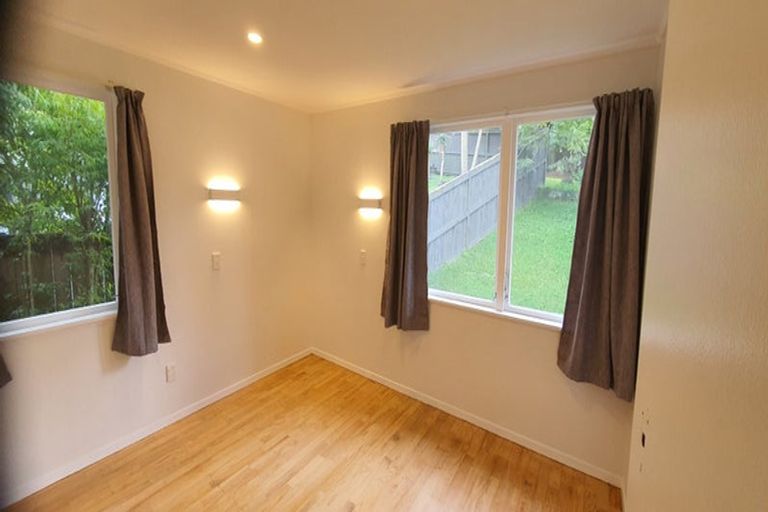 Photo of property in 5 Mcphail Street, Birkdale, Auckland, 0626