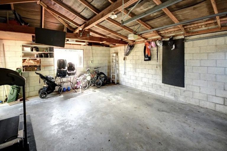 Photo of property in 14 Windsor Place, Mosgiel, 9024