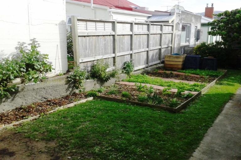 Photo of property in 1a Coromandel Street, Newtown, Wellington, 6021