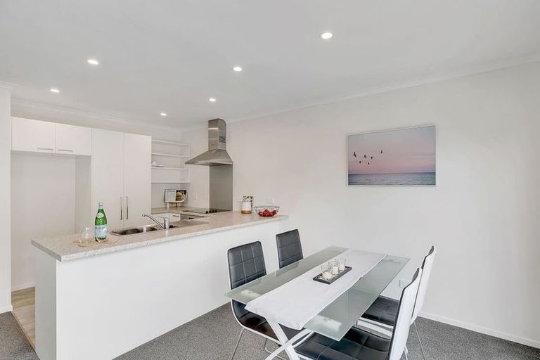 Photo of property in 104 Rangituhi Crescent, Takapuwahia, Porirua, 5022