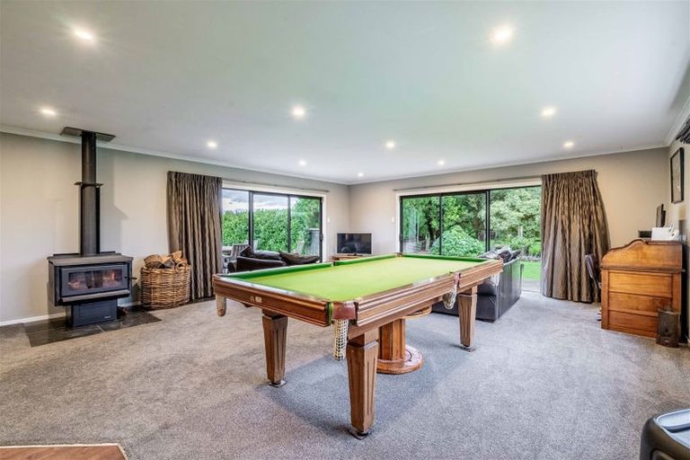 Photo of property in 327 Egerton Road, Winton, 9782