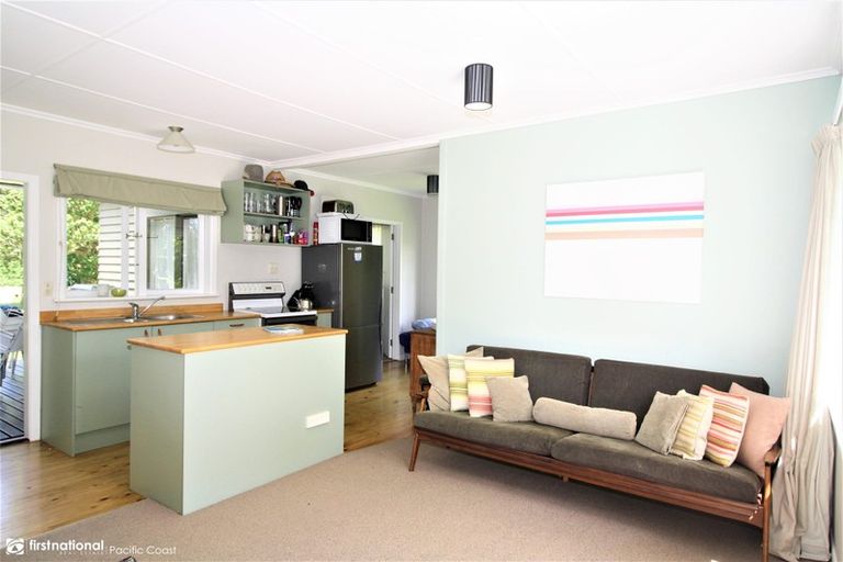 Photo of property in 7 Mako Avenue, Whiritoa, Whangamata, 3691