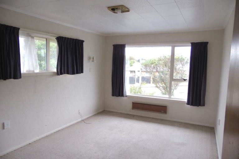 Photo of property in 53 Middlepark Road, Sockburn, Christchurch, 8042