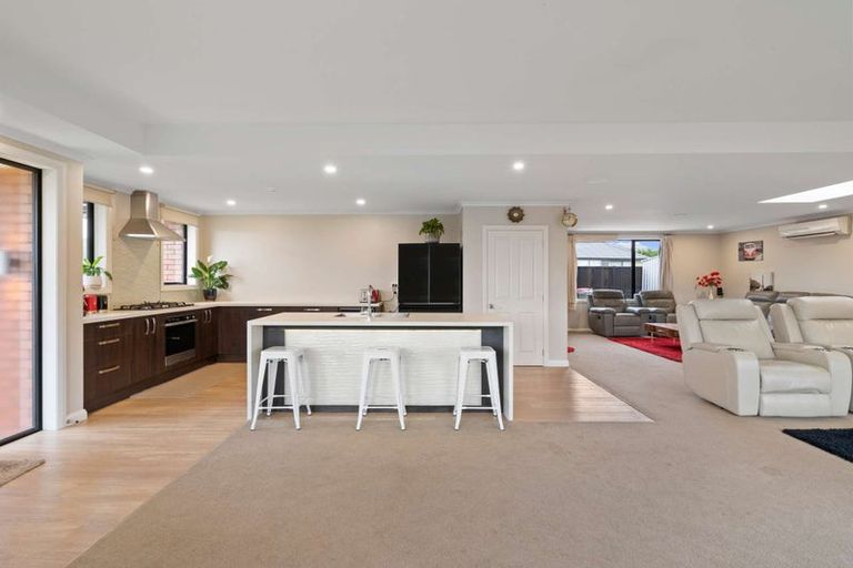 Photo of property in 98 Hoffman Court, Waikiwi, Invercargill, 9810