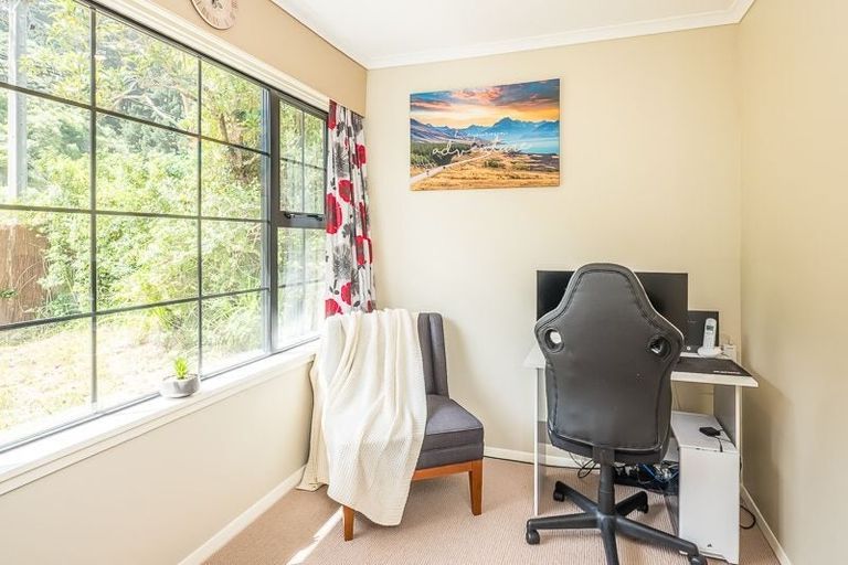 Photo of property in 178 Main Road South, Raumati South, Paraparaumu, 5032