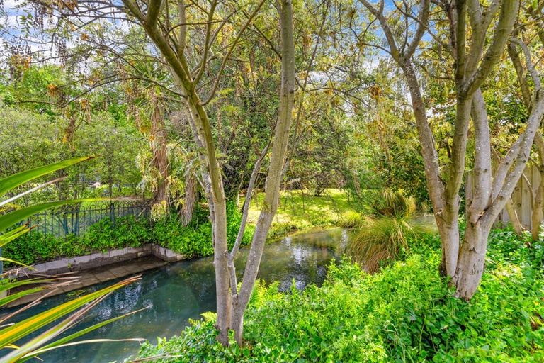 Photo of property in 11 Palmside Street, Somerfield, Christchurch, 8024