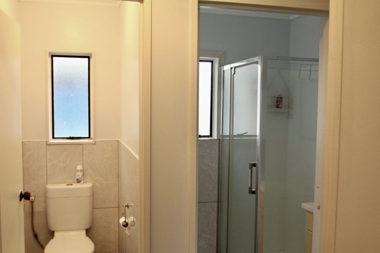 Photo of property in 2/24 Trevor Hosken Drive, Wiri, Auckland, 2104