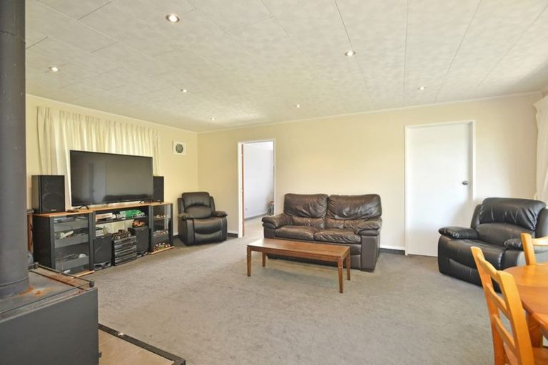 Photo of property in 9a Moreton Road, Carterton, 5713