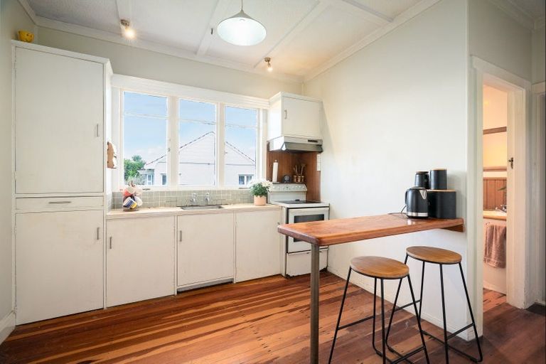 Photo of property in 1/21 Railway Street West, Papakura, 2110