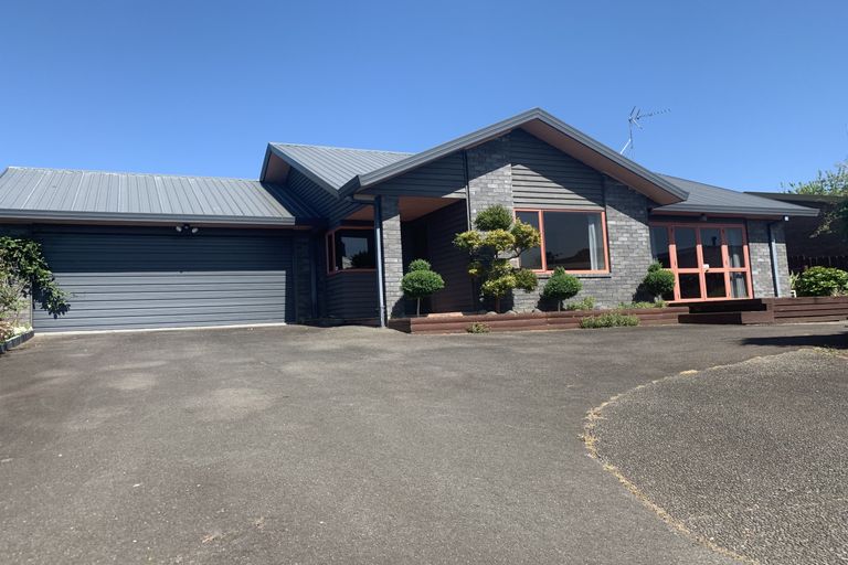 Photo of property in 1/990 Bank Street, Te Awamutu, 3800