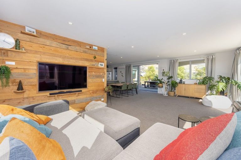 Photo of property in 22 Ruby Ridge, Wanaka, 9305