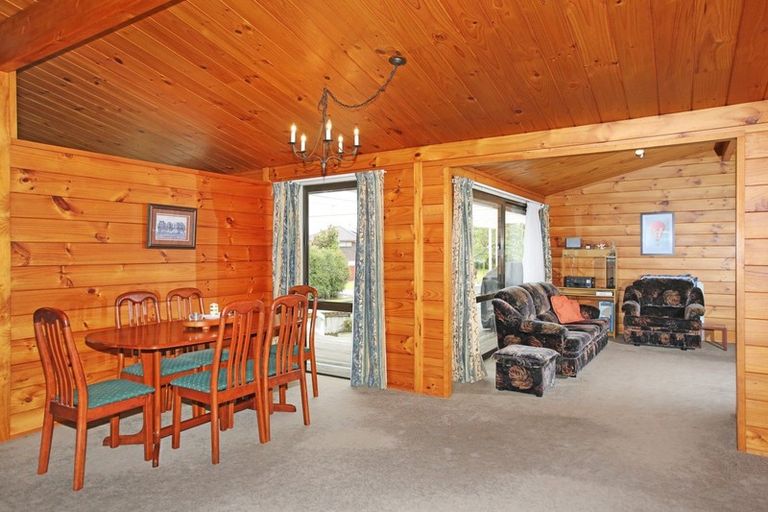 Photo of property in 37 Barnhill Crescent, Pahurehure, Papakura, 2113