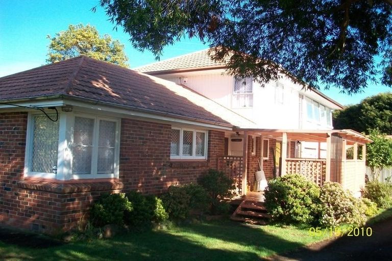 Photo of property in 32 Vera Road, Te Atatu South, Auckland, 0610