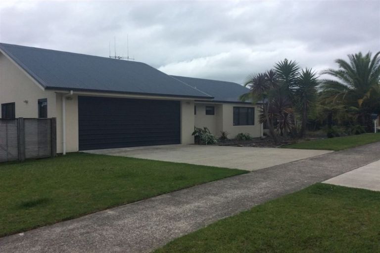Photo of property in 97 Sterling Gate Drive, Bethlehem, Tauranga, 3110