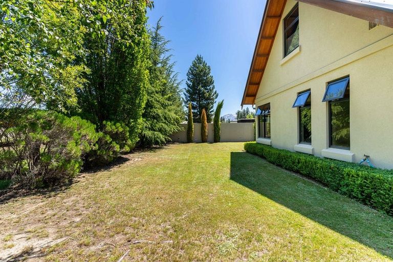 Photo of property in 44 Rhoboro Road, Twizel, 7901