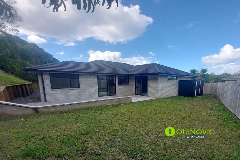 Photo of property in 8 Waimanu Place, Ruakaka, 0116