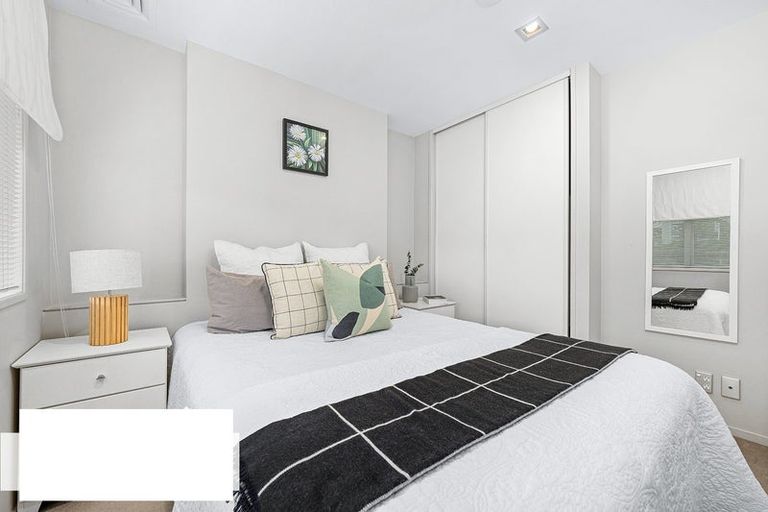 Photo of property in Shoal Haven Apartments, 112a/130 Anzac Street, Takapuna, Auckland, 0622