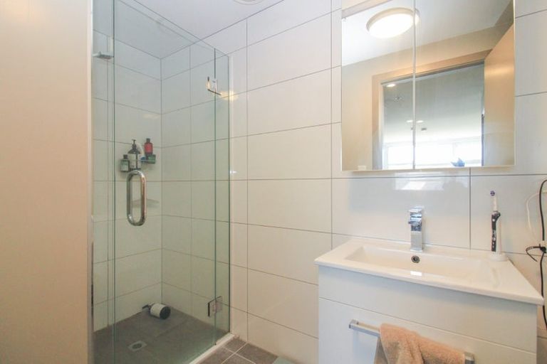 Photo of property in Canvas Apartments, 4/307 Willis Street, Te Aro, Wellington, 6011
