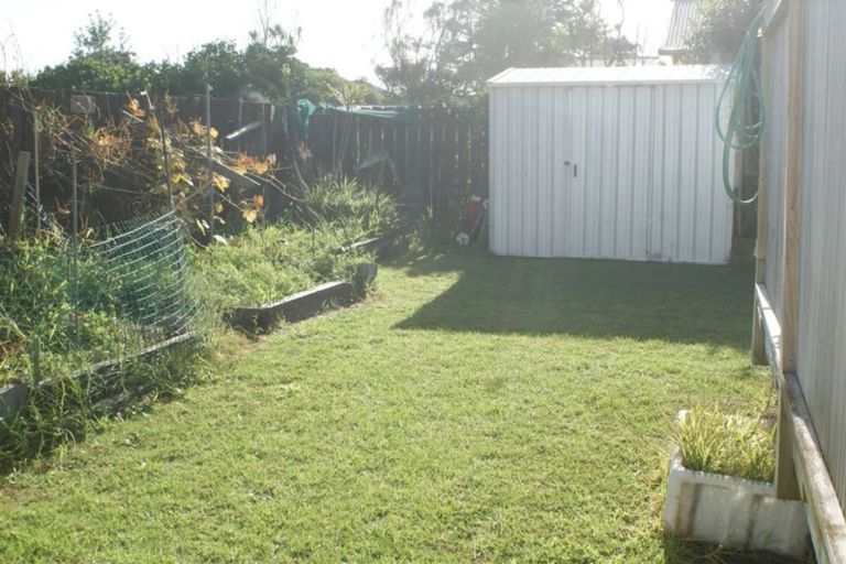 Photo of property in 41 Ngaio Street, Otaki Beach, Otaki, 5512