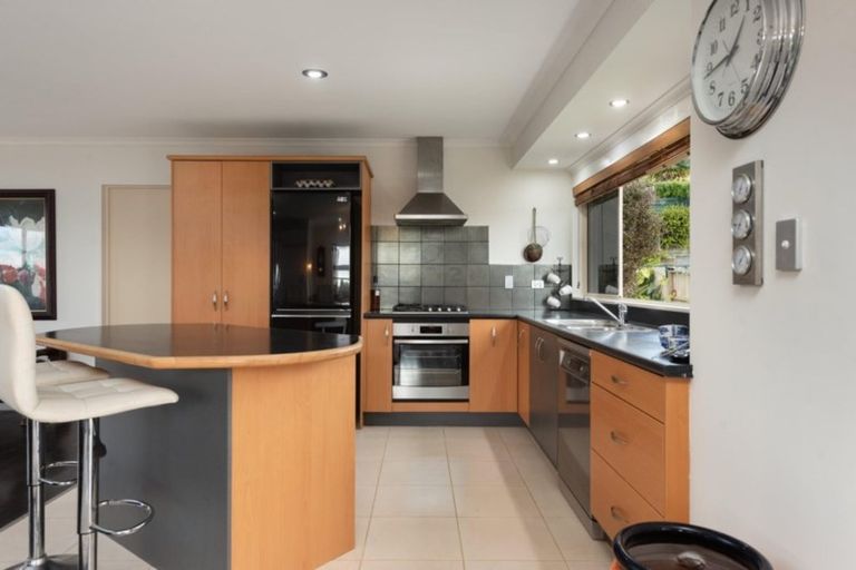 Photo of property in 16 Avon Rise, Welcome Bay, Tauranga, 3112