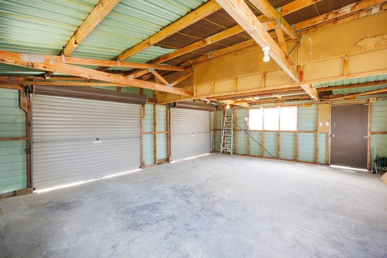 Photo of property in 45 Godley Street, Halcombe, 4779