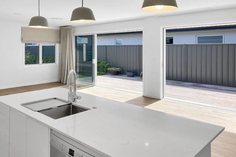 Photo of property in 24 Kaituna Place, Te Awa, Napier, 4110