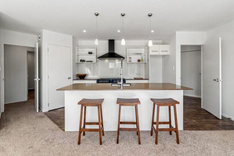 Photo of property in 5 Jozecom Place, Rolleston, 7614
