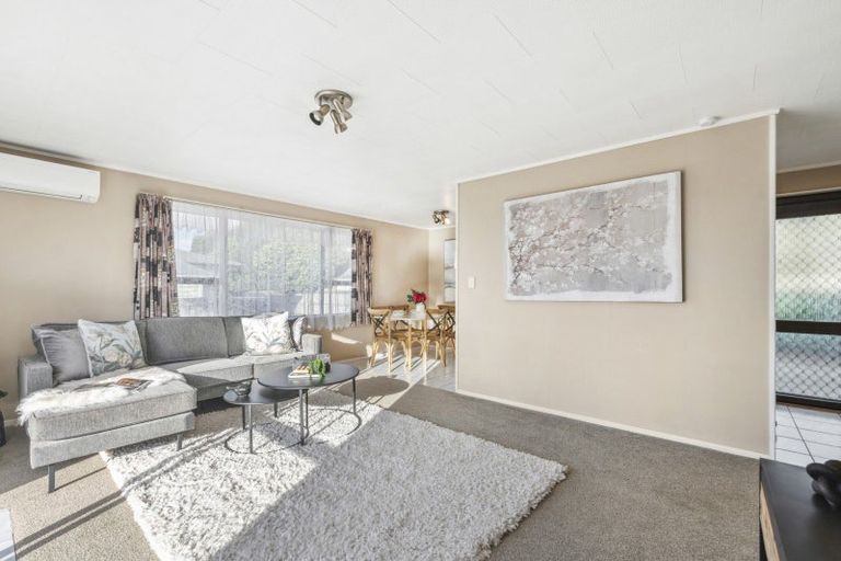 Photo of property in 2/10 Argyle Avenue, Pahurehure, Papakura, 2113