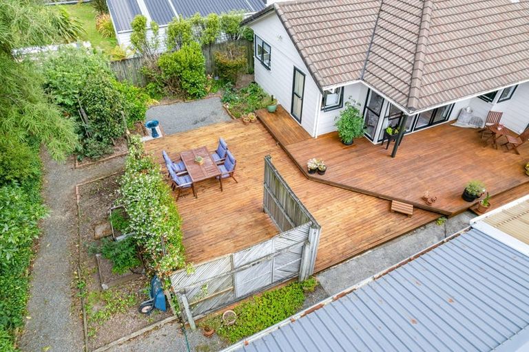 Photo of property in 30 Delaware Grove, Totara Park, Upper Hutt, 5018